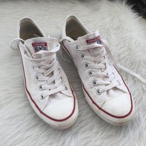 CONVERSE WHITE LOW TOPS SZ 6.5 WMNS
